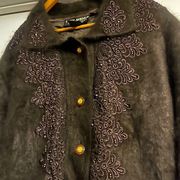 Park Avenue LAS VEGAS Angora Rabbit Hair Furry Cardigan Embroidered Large Women - Picture 6 of 7